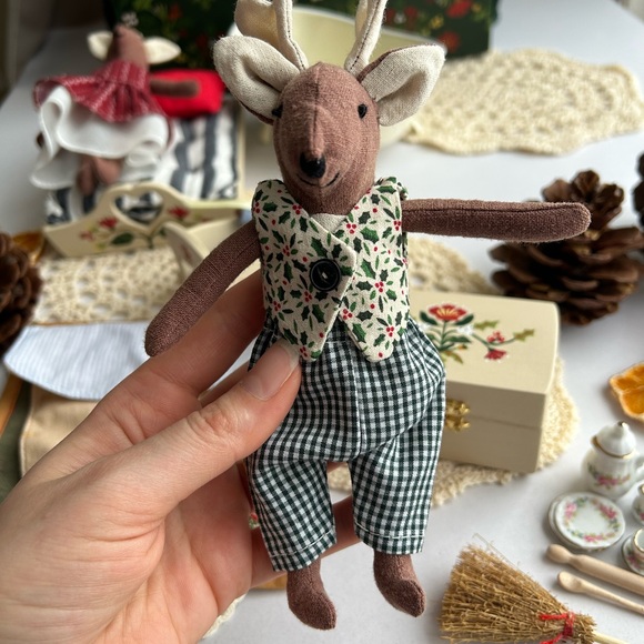 Charming Red Stag linen Family - Picture 9 of 16